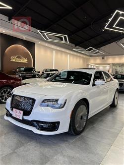 كرايسلر 300